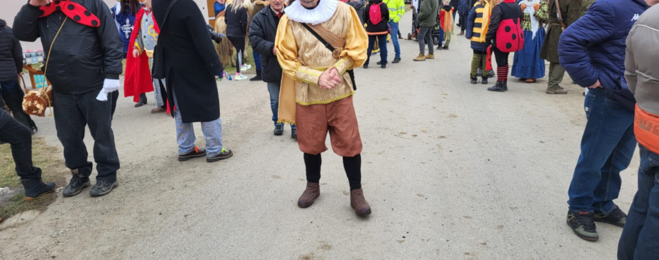 Foto Milevské maškary Milevské maškary navšítivily Skály