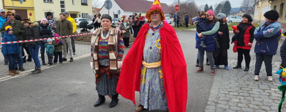 Foto Milevské maškary Milevské maškary navšítivily Skály