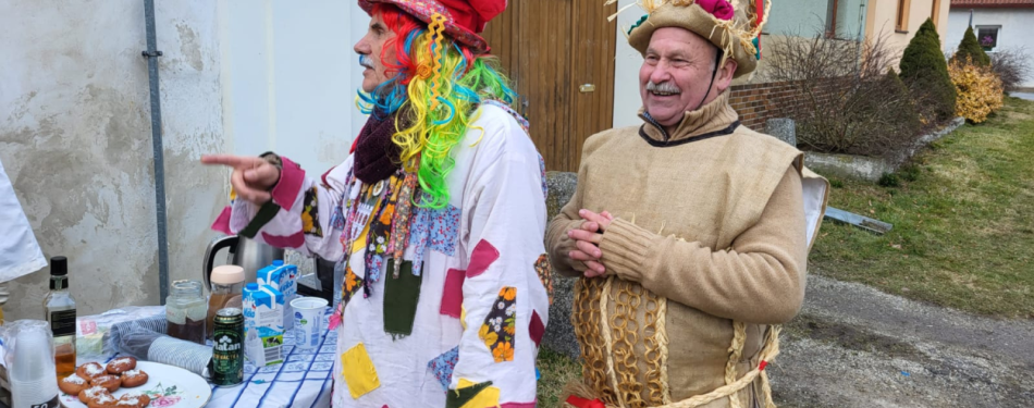 Foto Milevské maškary Milevské maškary navšítivily Skály