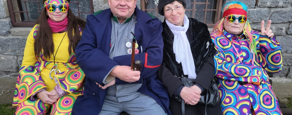 Foto Milevské maškary Milevské maškary navštívili Milešov