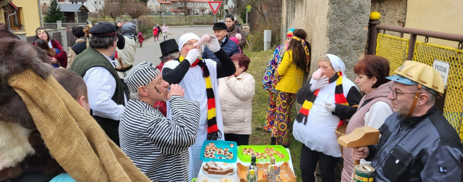 Foto Milevské maškary Milevské maškary navštívili Milešov