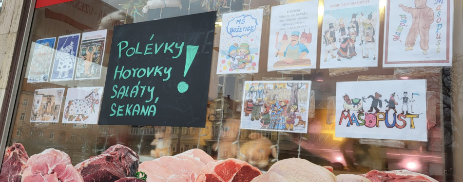 Foto Milevské maškary Psaní na výlohy a maškarní výzdoba 