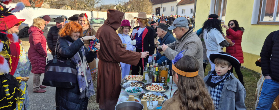 Foto Milevské maškary Masopust  ve Skalách 2025