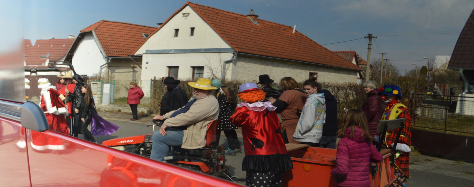 Foto Milevské maškary Milevské maškary navšítivily Stádlec