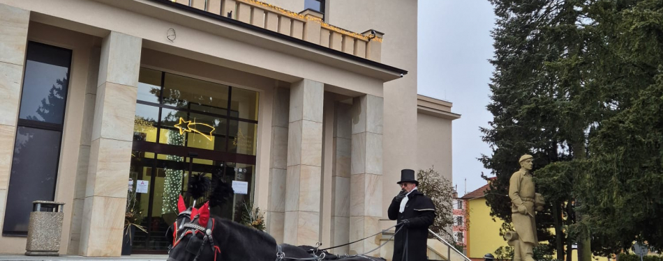 Foto k článku Mikulášská jízda s nadílkou v milevském klášteře