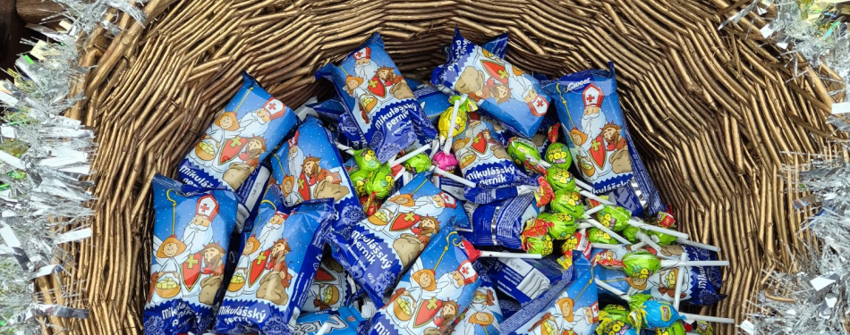 Foto Milevské maškary Mikulášská jízda s nadílkou v milevském klášteře