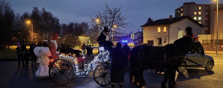 Foto Milevské maškary Mikulášská jízda s nadílkou v milevském klášteře