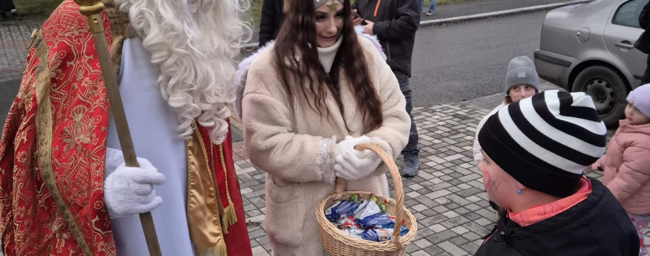 Foto Milevské maškary Mikulášská jízda s nadílkou v milevském klášteře