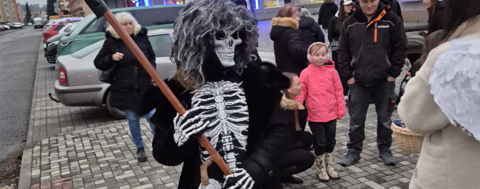 Foto Milevské maškary Mikulášská jízda s nadílkou v milevském klášteře