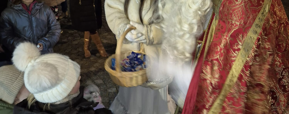 Foto Milevské maškary Mikulášská jízda s nadílkou v milevském klášteře