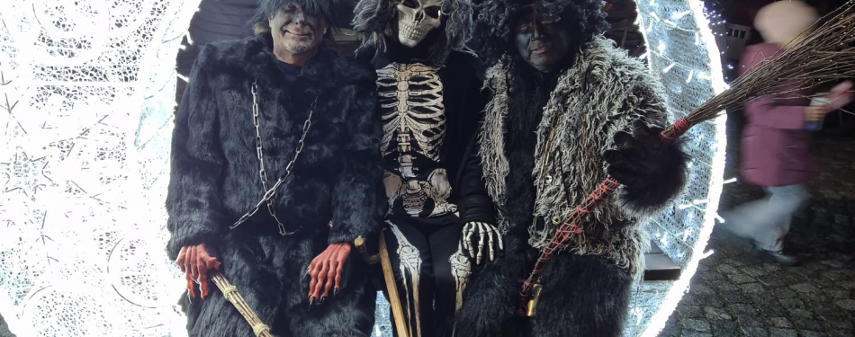 Foto Milevské maškary Mikulášská jízda s nadílkou v milevském klášteře